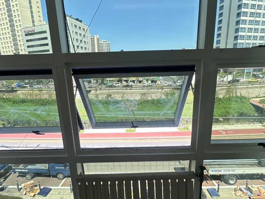 프로젝트창문 전체샷 촬영 예시